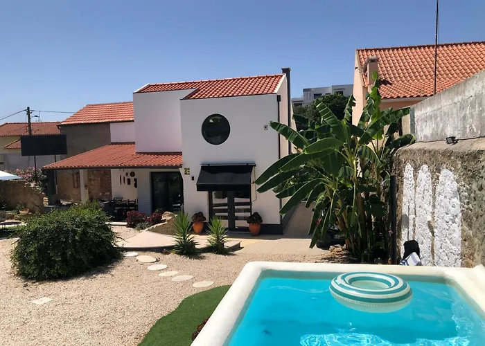 Familiar Com Piscina E Jacuzzi A 30 Min De Lisboa Feriehus