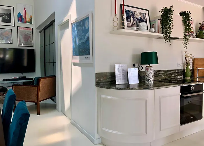 Pool Oasis With Private Parking -vigia 8 *